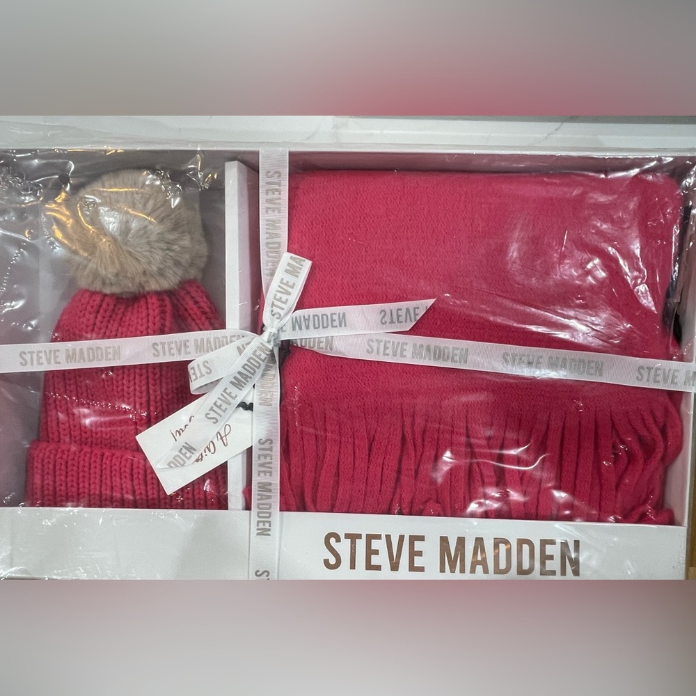 Steve Madden Vibrant Pink Hat & Scarf Gift Set